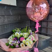 Flowers with personalised balloon 